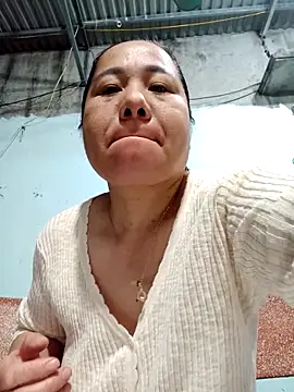 Queen 18200 online show from March 17, 2026, 9:29 pm