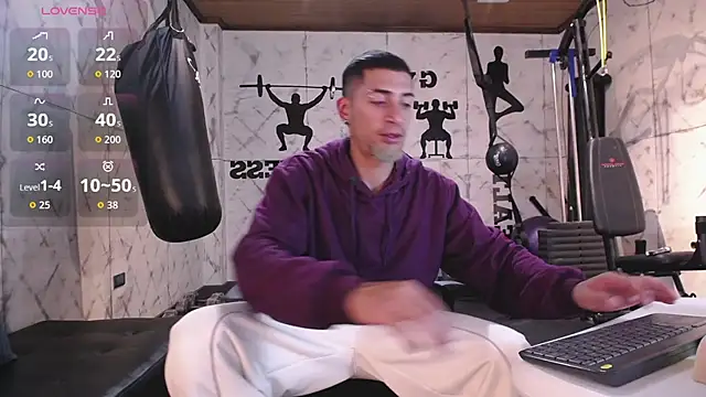 DrakeNeumann online show from September 28, 2025, 3:56 am