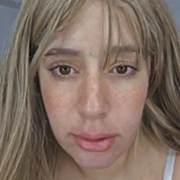 Snapshot of Massa8 chatting on November 5, 2025, 9:09 am Massa8 online show from November 5, 2025, 9:09 am