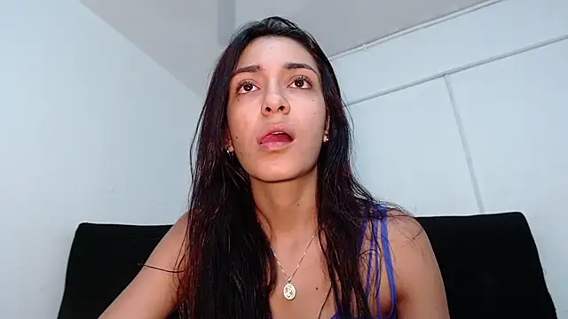Snapshot of srta_luciana chatting on October 16, 2025, 12:06 pm srta luciana online show from October 16, 2025, 12:06 pm