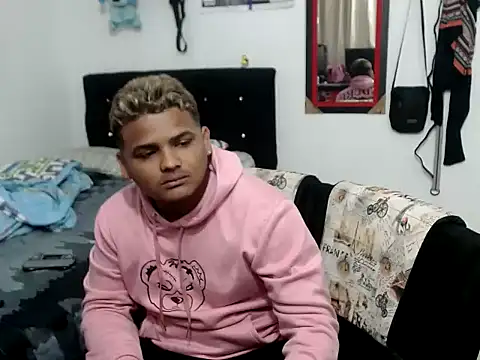 Boycuriousxxx online show from November 7, 2025, 1:55 pm