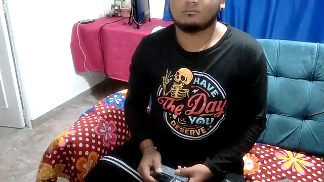 Snapshot of Boycuriousxxx chatting on July 8, 2026, 10:42 am Boycuriousxxx online show from July 8, 2026, 10:42 am