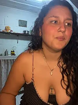 Snapshot of saray_gomez22 chatting on January 29, 2025, 2:40 am saray gomez22 online show from January 29, 2025, 2:40 am