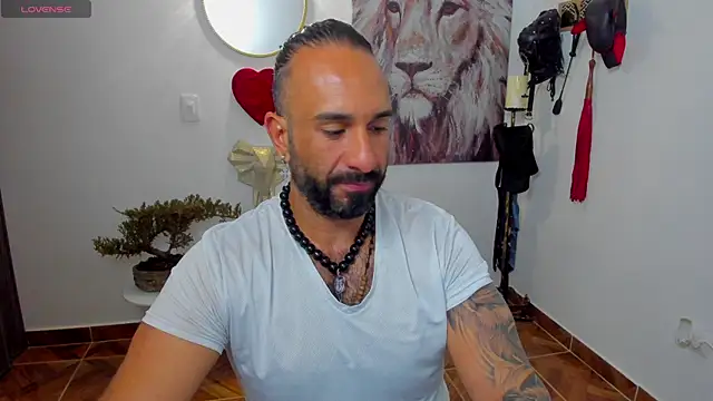 Snapshot of mr_maik chatting on February 18, 2025, 11:00 am mr maik online show from February 18, 2025, 11:00 am