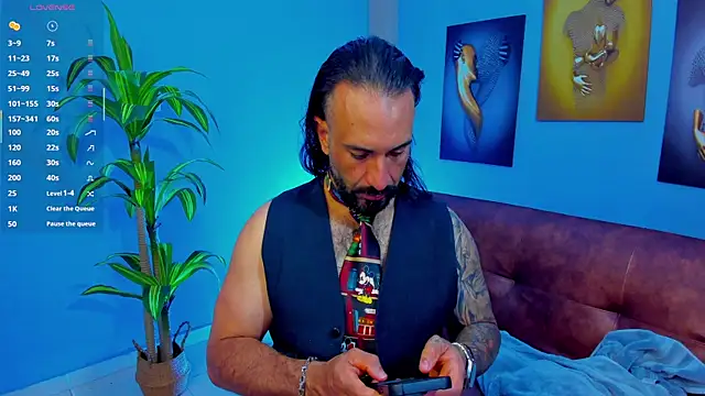 Snapshot of mr_maik chatting on November 10, 2025, 5:56 pm mr maik online show from November 10, 2025, 5:56 pm