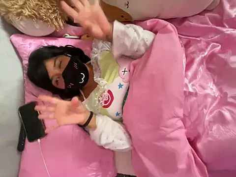 Onlypawzz online show from March 24, 2026, 4:23 pm