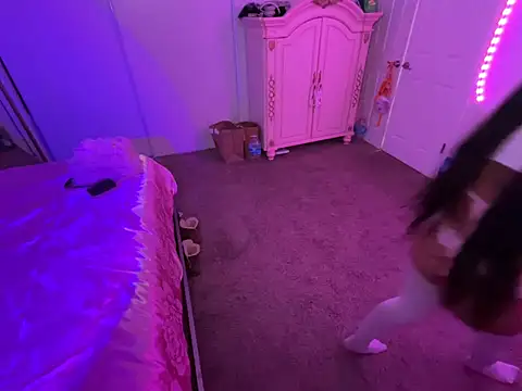 Onlypawzz online show from March 27, 2026, 2:17 am