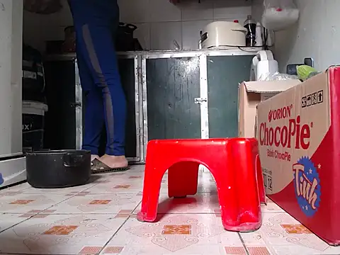 nolame18xxx online show from February 16, 2026, 1:13 am