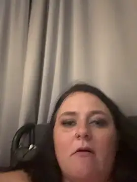 nicolelux33 online show from September 20, 2025, 4:46 am