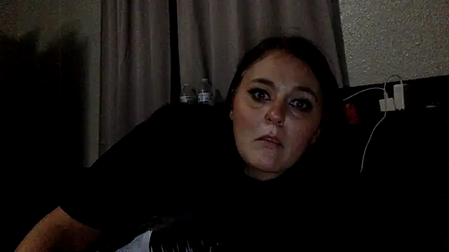 nicolelux33 online show from November 29, 2025, 2:47 am