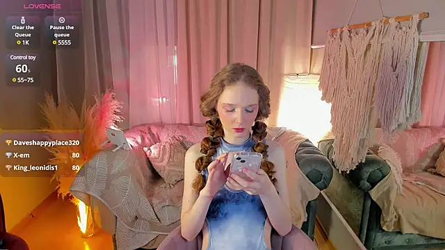 Snapshot of _Rose_Charming_ chatting on March 2, 2025, 1:04 am Rose Charming online show from March 2, 2025, 1:04 am