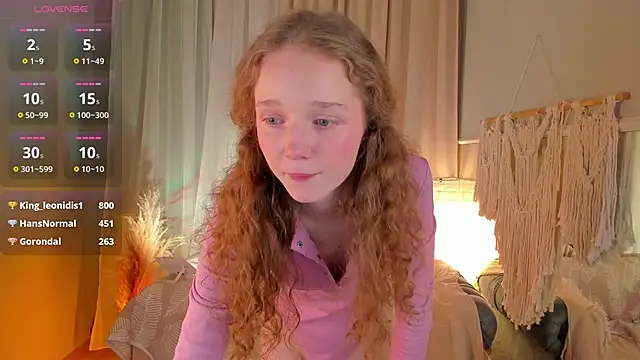 Snapshot of _Rose_Charming_ chatting on March 8, 2025, 4:01 am Rose Charming online show from March 8, 2025, 4:01 am