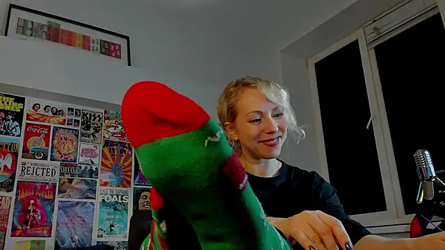 Snapshot of LylithSkye chatting on January 4, 2025, 11:54 am LylithSkye online show from January 4, 2025, 11:54 am