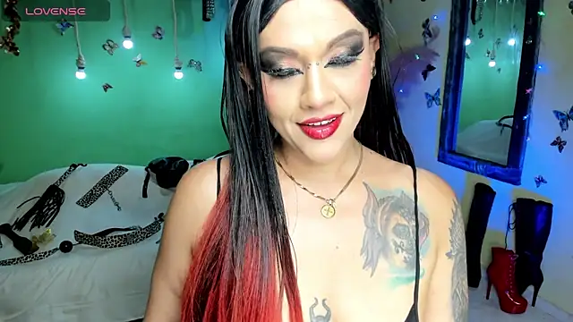 Snapshot of angelina_james_ chatting on May 9, 2026, 11:10 pm angelina james online show from May 9, 2026, 11:10 pm