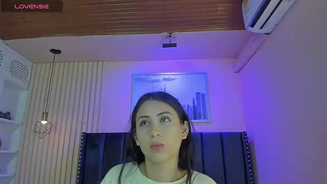 diosa cristal online show from July 8, 2026, 3:55 am