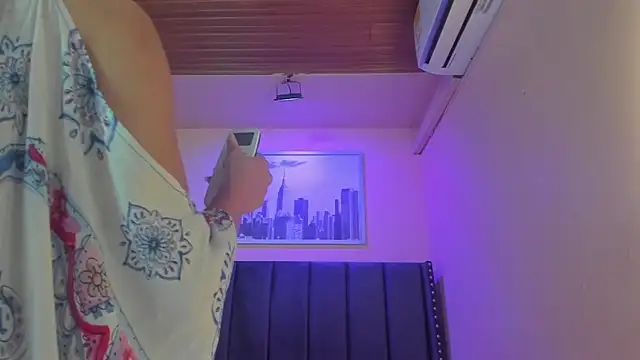 diosa cristal online show from July 21, 2026, 3:53 am