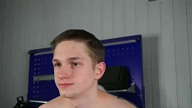 dustyn fox online show from February 24, 2026, 3:21 pm