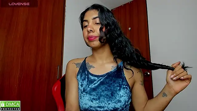 jasmine bunny  online show from April 22, 2026, 1:41 am