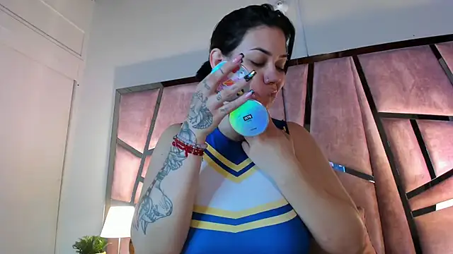 arisantana online show from February 3, 2025, 12:57 pm