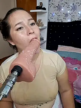 Snapshot of cattalin_luscious chatting on January 30, 2025, 8:11 am cattalin luscious online show from January 30, 2025, 8:11 am