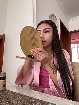 Effy Bonny online show from September 30, 2025, 4:23 pm