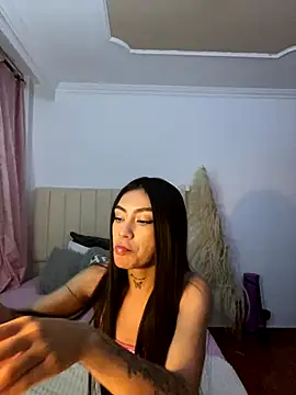 Effy Bonny online show from October 1, 2025, 4:29 am