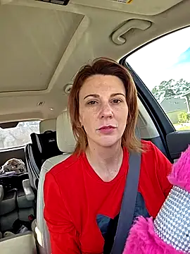 Snapshot of MissyRoulette chatting on December 2, 2025, 4:35 pm MissyRoulette online show from December 2, 2025, 4:35 pm