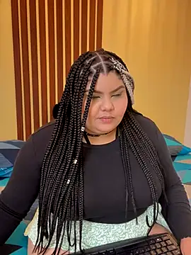  Shara Handal  online show from October 23, 2025, 7:40 am