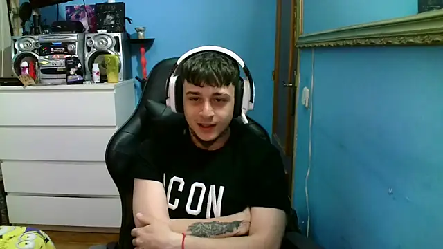 Snapshot of Nenejoven16- chatting on April 4, 2026, 8:39 pm Nenejoven16- online show from April 4, 2026, 8:39 pm