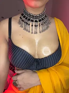 Hot-sexy222 online show from November 9, 2025, 1:04 am