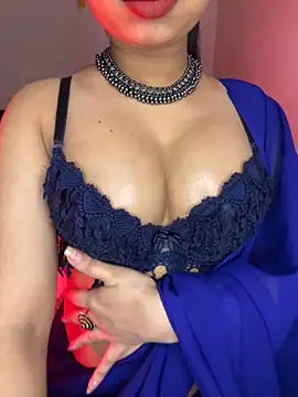 Hot-sexy222 online show from February 28, 2026, 4:08 pm