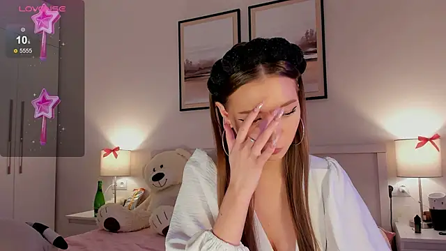 diana nier online show from November 28, 2025, 6:10 pm