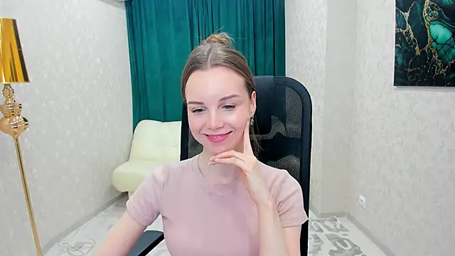 MileyWings online show from February 23, 2025, 5:50 pm