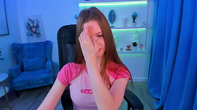 MileyWings online show from September 14, 2025, 4:44 am