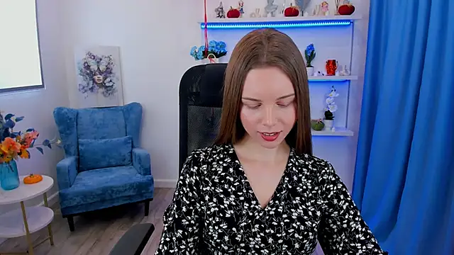 MileyWings online show from October 25, 2025, 11:51 am