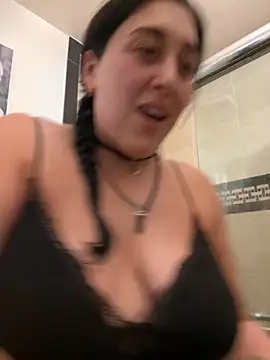 ThicBunz online show from September 28, 2025, 4:40 am