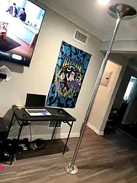 ThicBunz online show from November 3, 2025, 3:57 pm