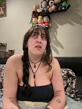 ThicBunz online show from March 17, 2026, 1:10 am