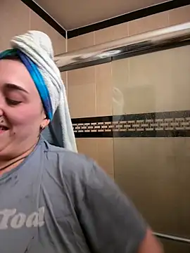 ThicBunz online show from March 21, 2026, 12:04 am