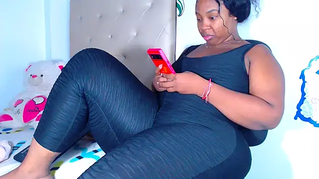 Megaanfox online show from February 13, 2025, 5:33 pm