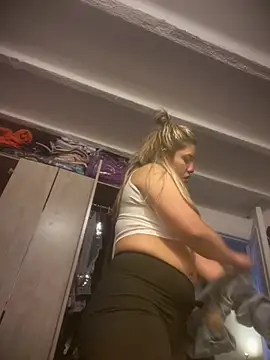 Khalyk G online show from May 10, 2026, 3:55 am