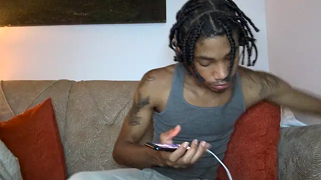 Snapshot of Skinnyblackman chatting on November 22, 2025, 4:00 am Skinnyblackman online show from November 22, 2025, 4:00 am