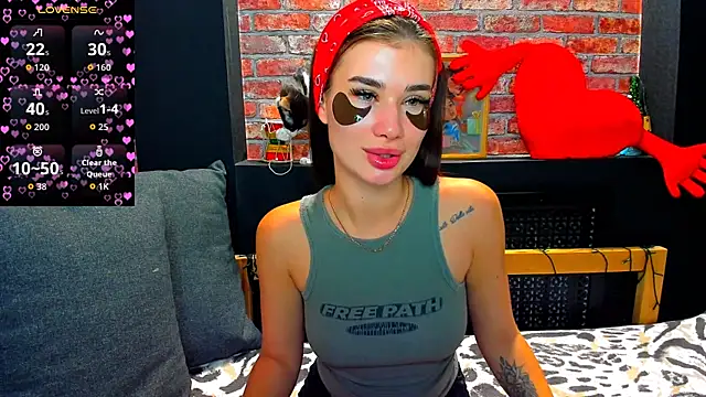 UrJoyy online show from December 5, 2025, 2:31 am