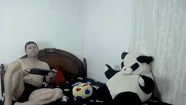 ambar jacksonn online show from March 10, 2026, 12:10 pm