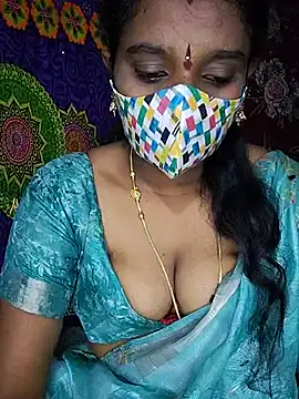 anisha91 online show from November 10, 2025, 5:01 pm