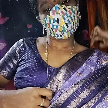 anisha91 online show from November 25, 2025, 7:14 pm