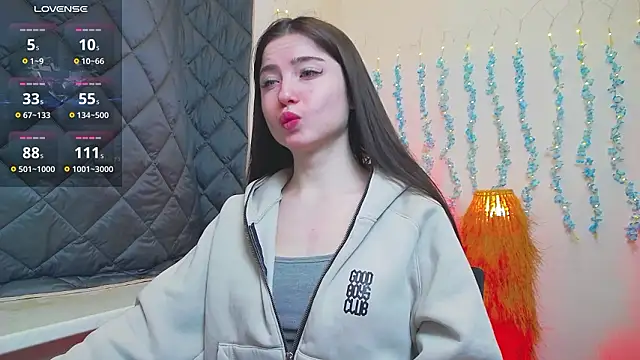 Luxuryalma online show from March 23, 2026, 6:28 am