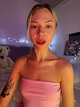  urbestie  online show from July 9, 2026, 10:47 pm