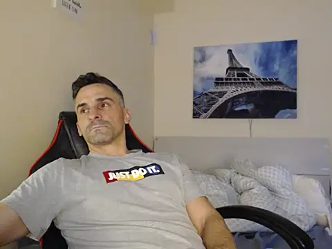 amydamarw online show from February 22, 2026, 3:51 am