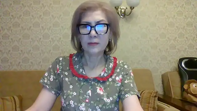Elegant00Lady online show from June 19, 2026, 4:22 pm